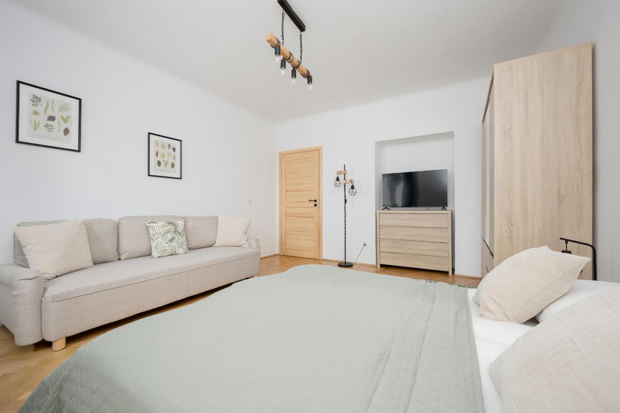 ורשה Spacious Apartment For 6 People Near The Old Town By Noclegi Renters מראה חיצוני תמונה